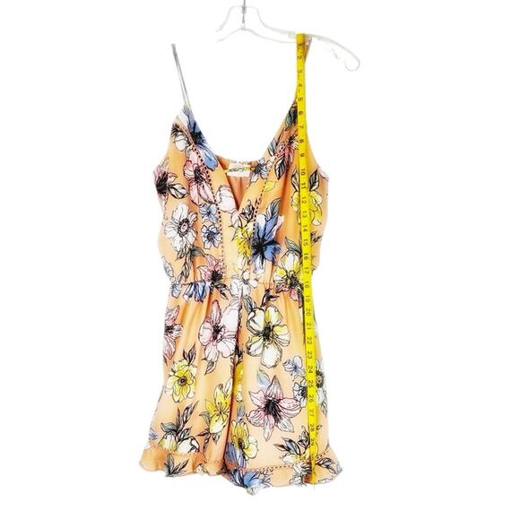 Sienna Sky Romper Womens Size M Peach Pink Floral Ruffles Whimsical Feminine Fun - Picture 9 of 9